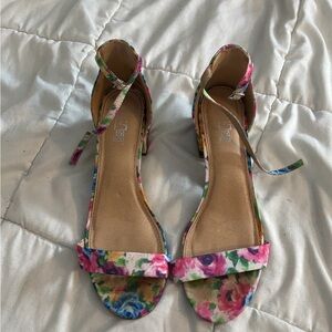 Brash Multicolor Floral Women's Sandals